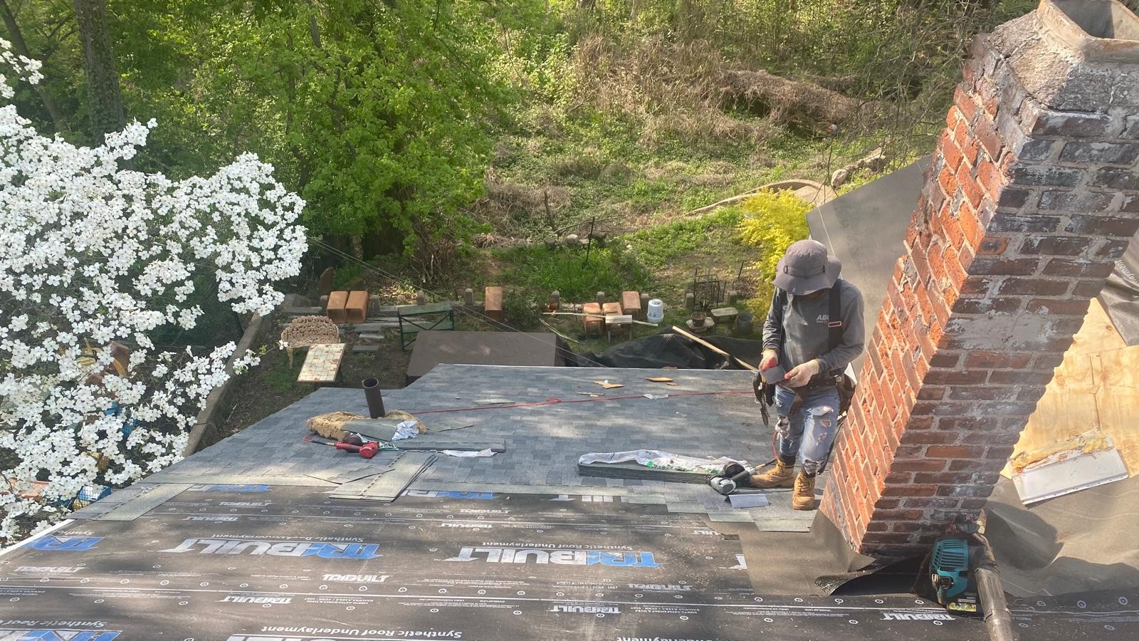 Premium Construction roofing team